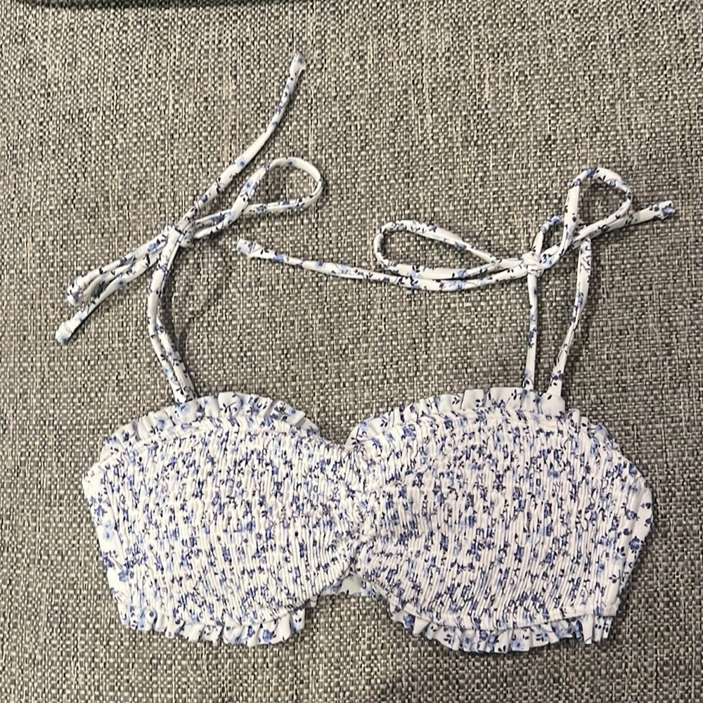 Hollister bikini top  New with tags